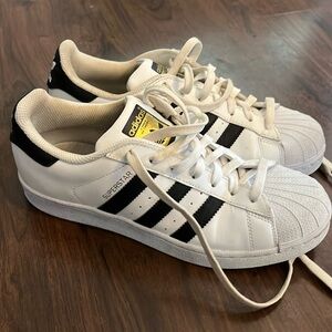 Adidas Superstar